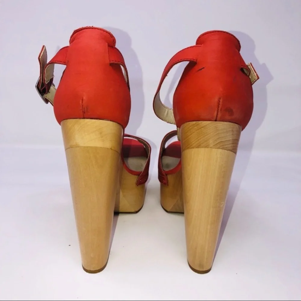 Messeca New York Open Toe Platform Heels Red Wood Heel Size 9.5